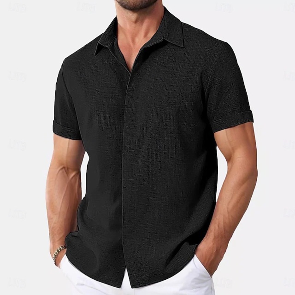 Men's Black Short-Sleeve Button-Down Shirt